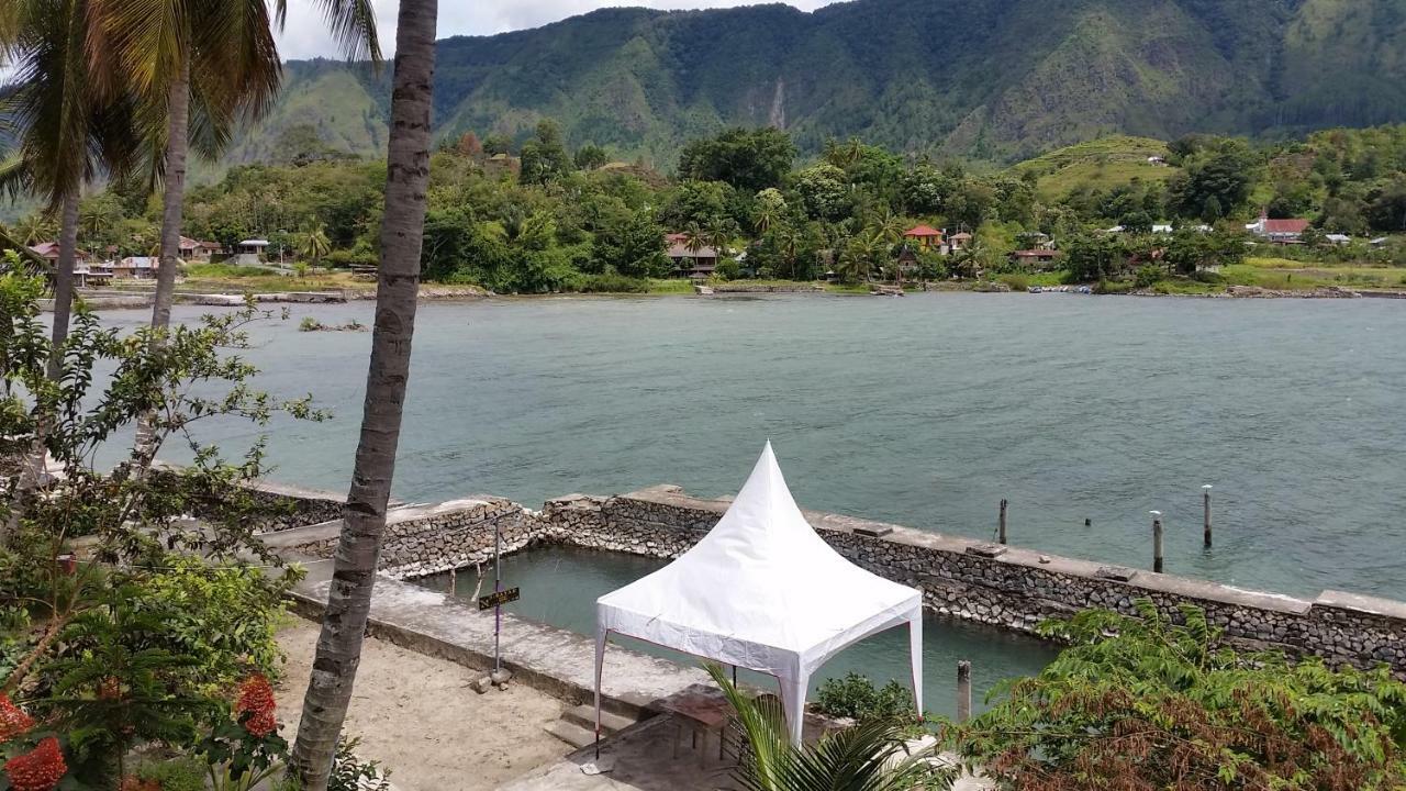 Sibayak Guesthouse Tuk Tuk Buitenkant foto