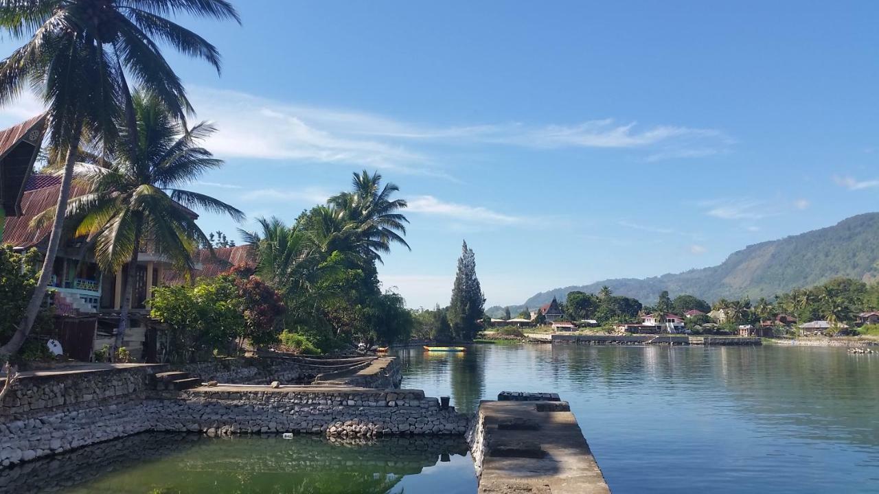Sibayak Guesthouse Tuk Tuk Buitenkant foto